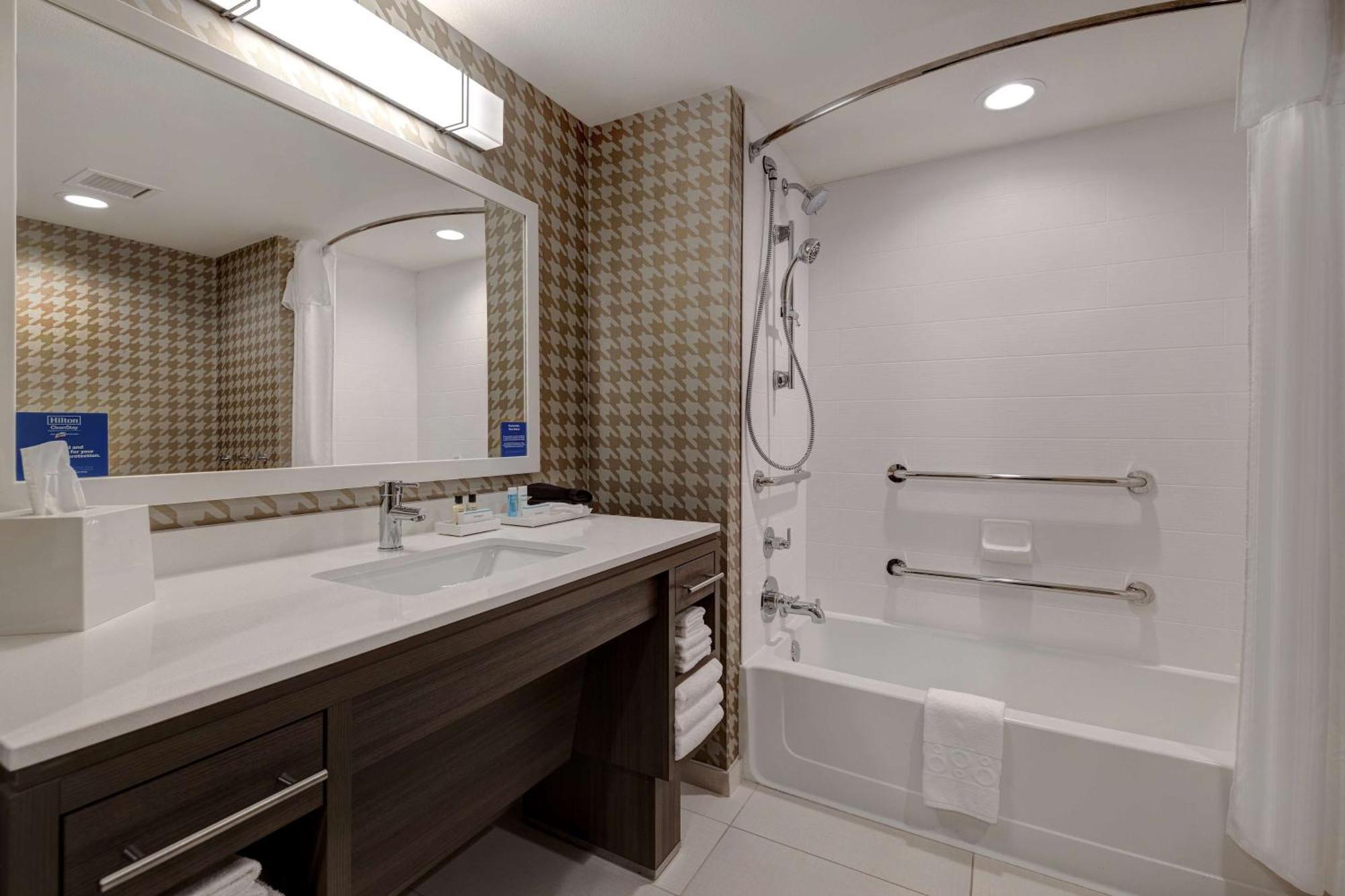 Home2 Suites By Hilton Dekalb Bagian luar foto
